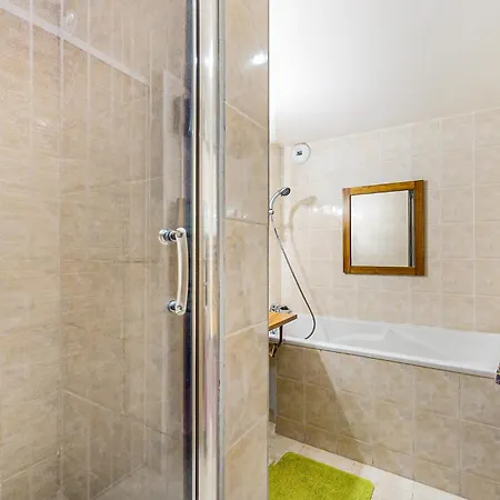 Maison Dans Les Bois *